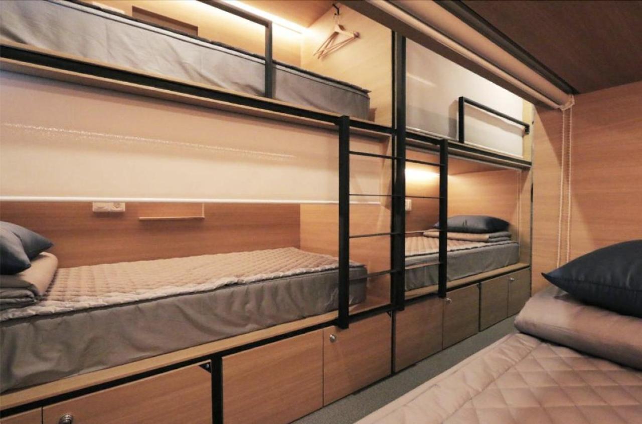 Blueboat Hostel Jeonju Bagian luar foto