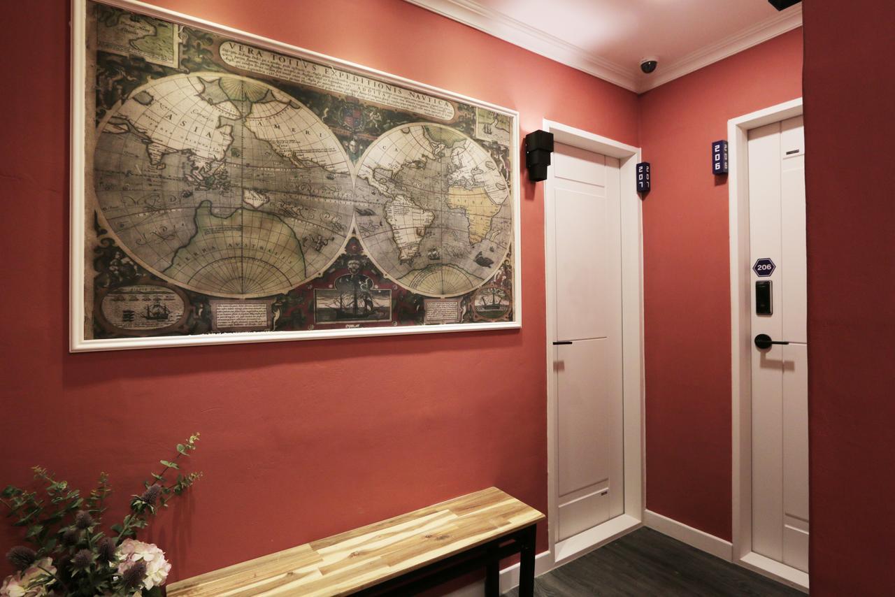 Blueboat Hostel Jeonju Bagian luar foto